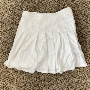 Hollister plain white tennis skirt